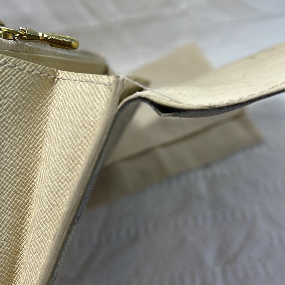 AUTHENTIC LV damier azur wallet (Sarah) - Picture 10 of 12